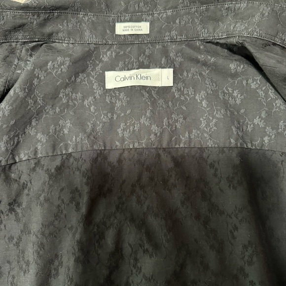 Calvin klein (EUC) 100% Cotton Men’s Long Sleeve Button Up Shirt, Size Large - Picture 8 of 10